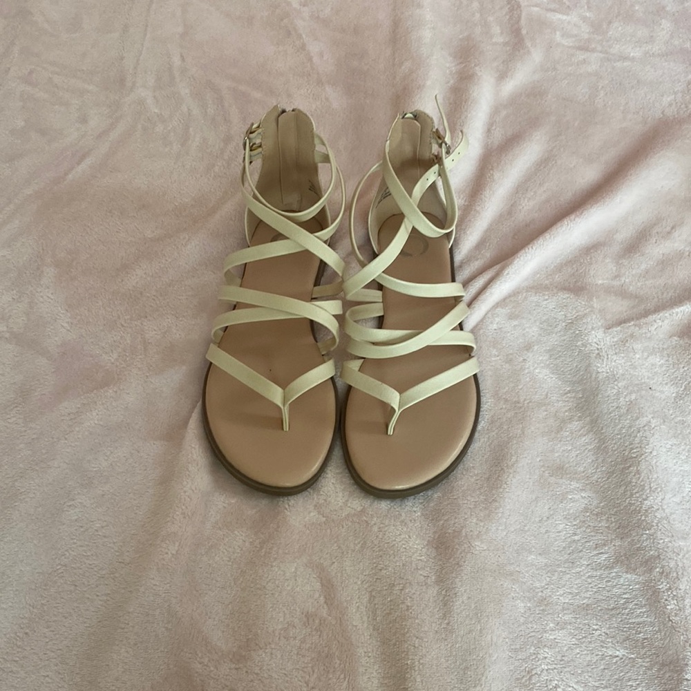 Journee Collection Zailie Sandals
